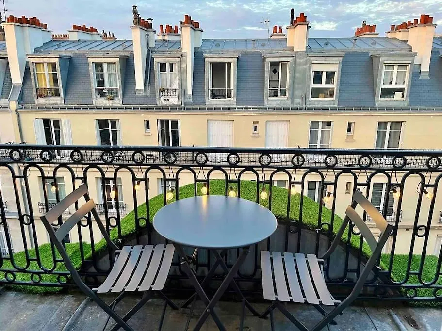 De Charme, Terrasse Et Vue Tour Eiffel